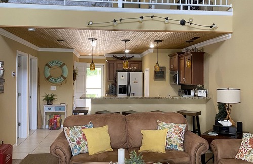 Camdenton Condo | New Listing!, Incredible Lakefront property. Family friendly. Super relaxing!