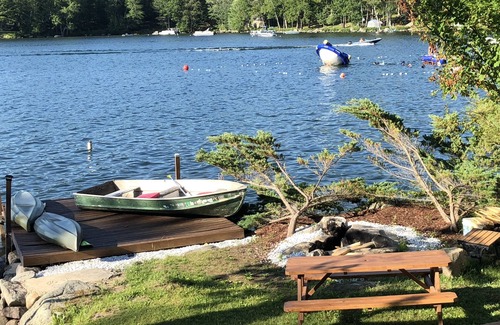 Oakland Cottage | NEW LISTING ♥ Lake-House on Water, East Lake, Belgrade Lakes