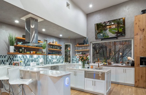 Apache Shores House | New Listing! Luxury Modern House Near Lake Austin