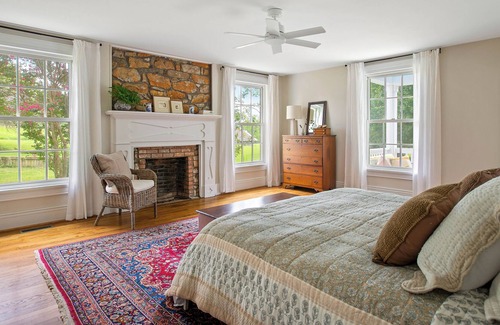 Madison House | New Listing!! Minutes from Hiking Trails and Incredible Mtn VIews