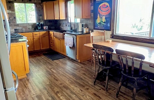 Cody House | NEW Listing -n360 Breathtaking Views & only MINUTES from Downtown Cody.