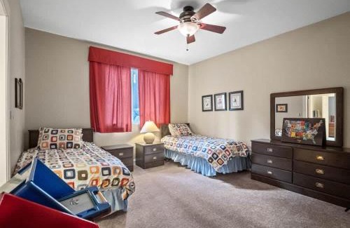 Leadville North House | New Listing Peaceful 4bd in the woods
