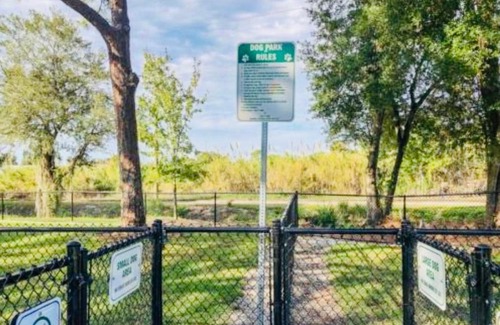 Gillespie Park Apartment | NEW LISTING Sarasota Pet-friendly 1 Bedroom Apartment