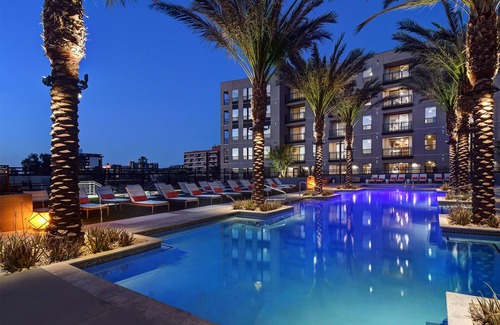 Downtown Phoenix Apartment | New Listing! Spacious Downtown 2bd with Resort Amenities