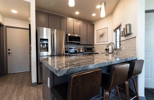 Desert Ridge House | New Listing Special! 3 Bedroom House in Prime Desert Ridge Location