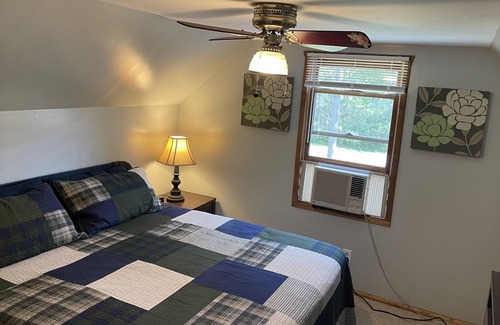 Mauston Cabin | New Listing Special Pool Table, Dart Board, Sleep 6, Near Castle Rock Lake/Dells