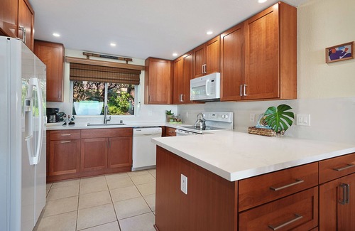 Poipu Condo | New Listing - Stunning Ocean front villa - AC + pool