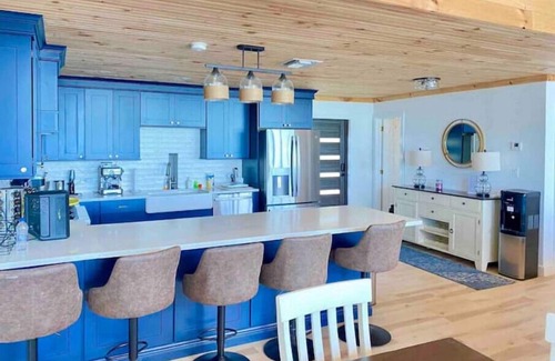 Hartswell House | New Listing The Bahama Island House