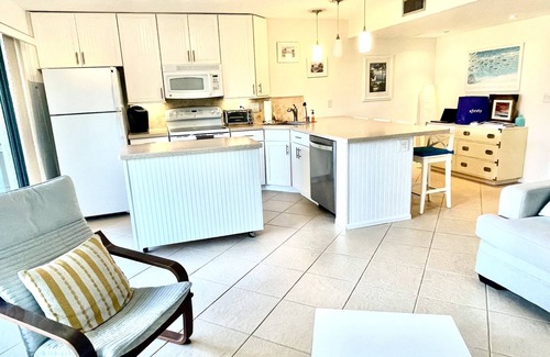 The Meadows Condo | New Listing! THE MEADOWS 1 BED - 1 BATH CONDO WITH GOLF COURSE VIEW
