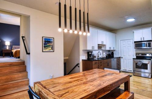 Des Moines House | New Listing - Tranquil Retreat with Hot Tub