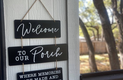 Steiner Ranch House | NEW LISTING! Unique Home Away From Home! 1/2 Acre/Wooded/Lake - BYOBoat!