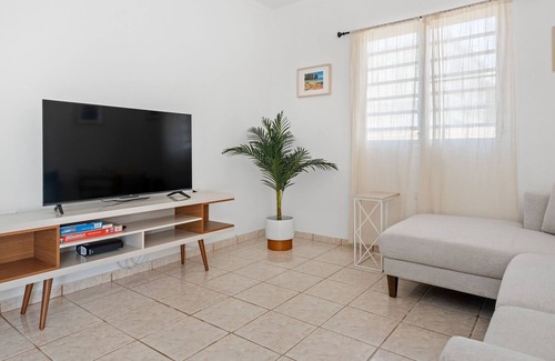 Cerro Gordo House | NEW LISTING! Walk to Cerro Gordo Beach, 3b House with yard by RedAwning
