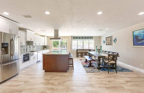 Three Palms Point House | NEW LISTING, Walk to beach, waterfront, stunning home
