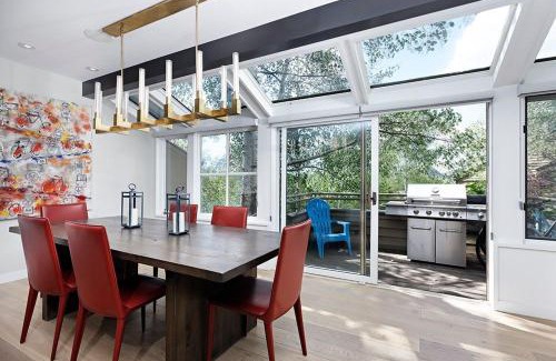Aspen House | New Listing West End Jewel - Steps to bus to 4 ski areas 4860