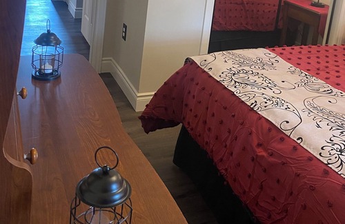 Napanee House | New little place for getaways or work trips