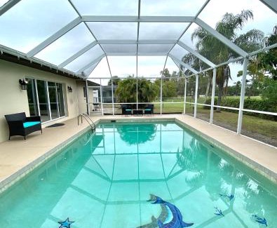 Oakland Hills House | NEW - Living The Dream - Beach,Golf,Fishing,Pool