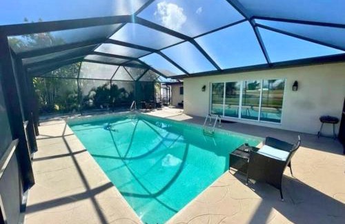 Oakland Hills House | NEW - Living The Dream - Beach,Golf,Fishing,Pool