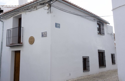 Beiro House | New Loft in the Heart of Old Town (Albaicin, Alhambra, Granada)