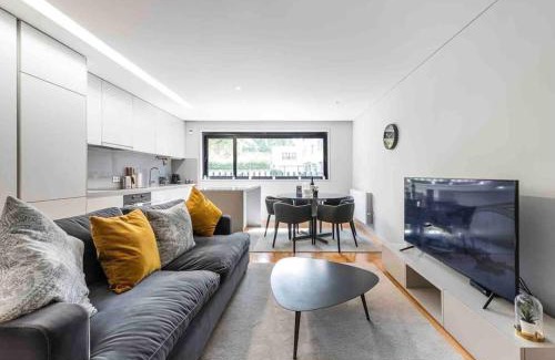 Uniao de Freguesias do Centro Apartment | NEW LUX 2BR Flat Free Parking Cedofeita Porto