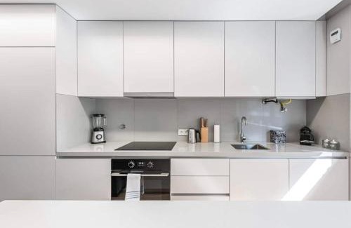 Uniao de Freguesias do Centro Apartment | NEW LUX 2BR Flat Free Parking Cedofeita Porto