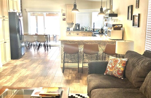 Page House | New Luxurious Antelope Canyon, Horseshoe Bend, Lake Powell home!