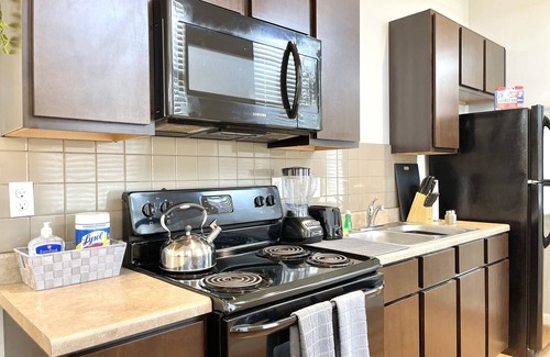 McAllen Apartment | NEW! Luxury Apt, 5 min from Mall, Airport, & Dine!