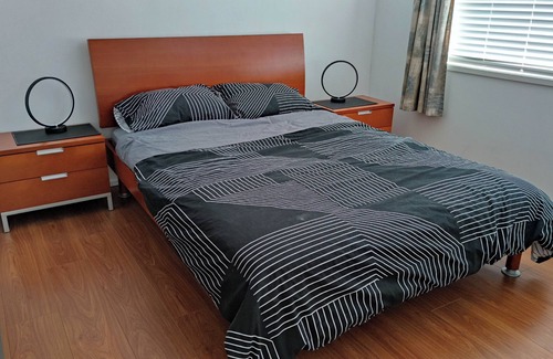 Auckland Apartment | New Lynn 10 mins to Trains and Buses