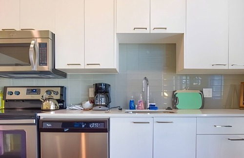 Mercer Island Apartment | NEW! Mercer Island 1 BR 4| FastWifi&Gym