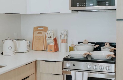 Downtown Salt Lake City Apartment | NEW Minimalist & Clean Apt in Downtown SLC
