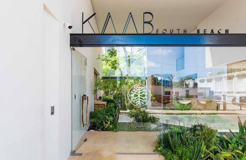 Centro House | ☀️NEW, MODERN 1-BD CONDO, WALK TO 5TH AVE & BEACH ☀️