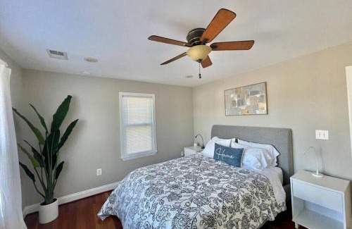 West Falls Church Apartment | New, Modern, 3 bed/3 bath Apt, 10 miles to DC!