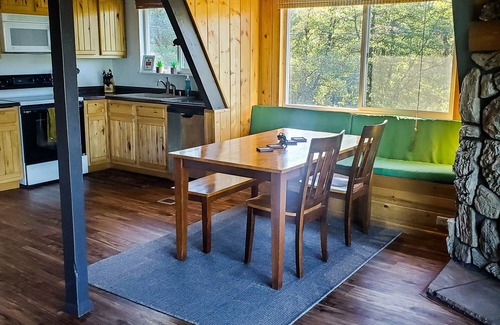 Strawberry Cabin | NEW* Modern A-Frame with Majestic Sunset Views
