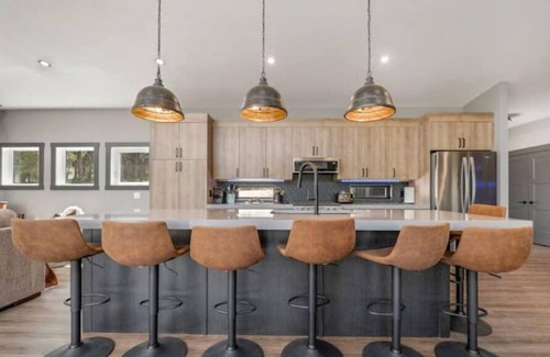 East Kootenay Cabin | New modern cabin in the woods at Lake Kookanusa and near Fernie and Kimberly