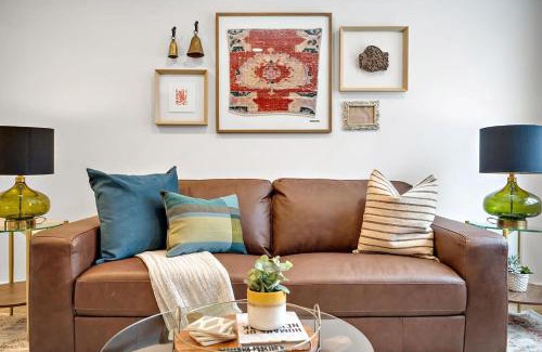 Berkley Apartment | NEW Modern & Chic Denver Apartment