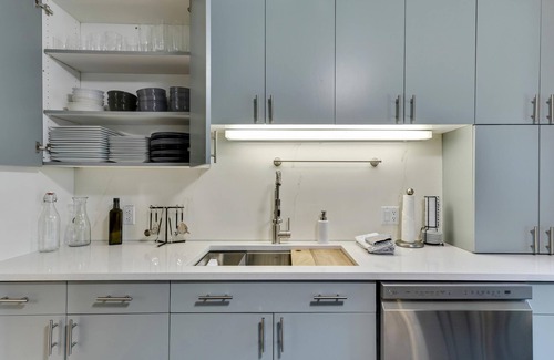 Murray House | NEW! Modern Mountain 5BR Getaway, 15-40 minutes from 7 ski resorts Sleeps 12