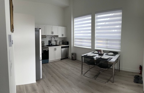 Maple Ridge House | New modern suite in Silver Valley, close to downtown Maple Ridge, parks