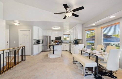 Taylorsville House | New Modern w Hot Tub | Salt Lake City | Taylorsville