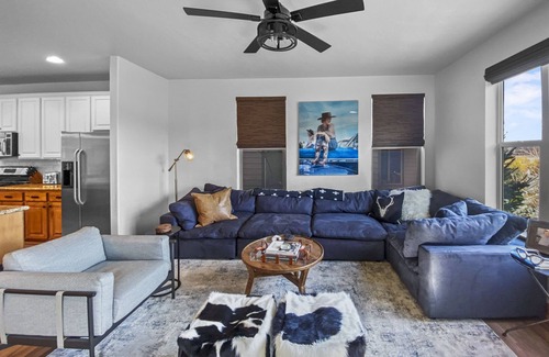 Bear Hollow Village House | New! Mountain Escape in Park City! Family Retreat w/Hot Tub-Skiing-Hiking! 5410