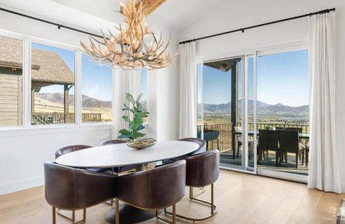 Eden House | New Mountain Luxury and Wellness Retreat Full Home