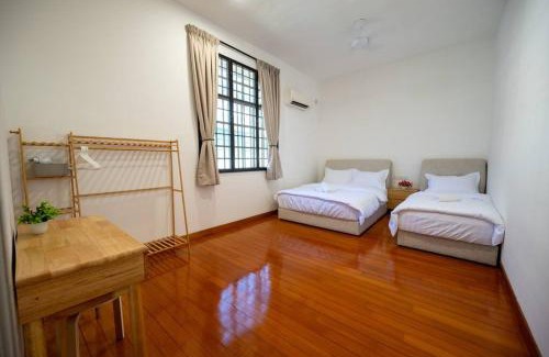 Kampung Alor Akar House | New Muji Villa-NearBeach-PoolTable-Golf-BBQ-Coway