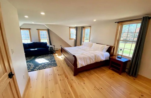 Bar Mills Other | *NEW* Newly Renovated Spacious 1700s Historic Farmhouse