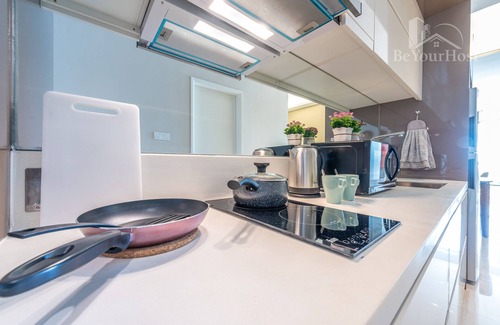 Sri Hartamas Apartment | [NEW & NICE VIEW] Premium Suite 2-4Pax Near KLCITY