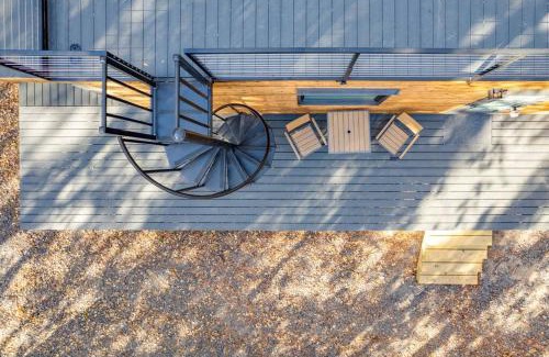 Pickens Villa | New - Oak Glen MicroCabin - Rare