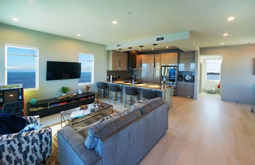 Key Largo House | New Oceanside Paradise with Pool and Waterfront Views!