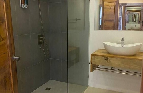 El Centro Hotel | New OceanView Boutique Hotel- Suite 9