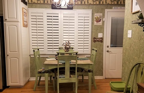 Waco House | NEW ON MARKET!, CUTE, UPDATED, Home in beautiful area of WACO,10 MIN. from SILOS