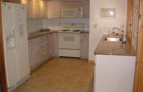Ann Acres House | NEW OPENING AUG 17 WEEK - GRAB IT NOW! HOT TUB, Easy Walk to Beach, Bay,Townn