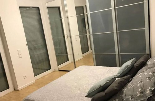 Bockenheim Apartment | New penthouse with 3 Bedrooms , walk to Messe