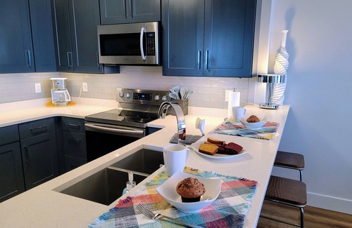 Long Beach Condo | NEW PENTHOUSE CONDO, HUGE BALCONY, RIGHT ON THE BEACH!