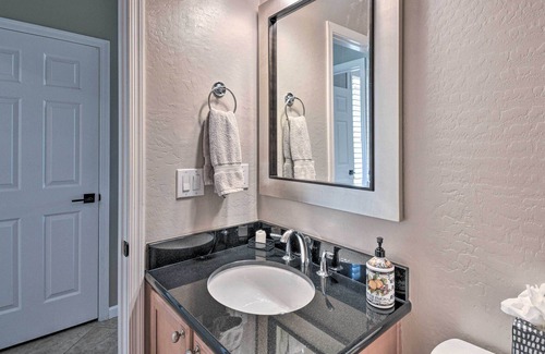 Anthem House | NEW! Phoenix Area Villa w/ Private Putting Green!